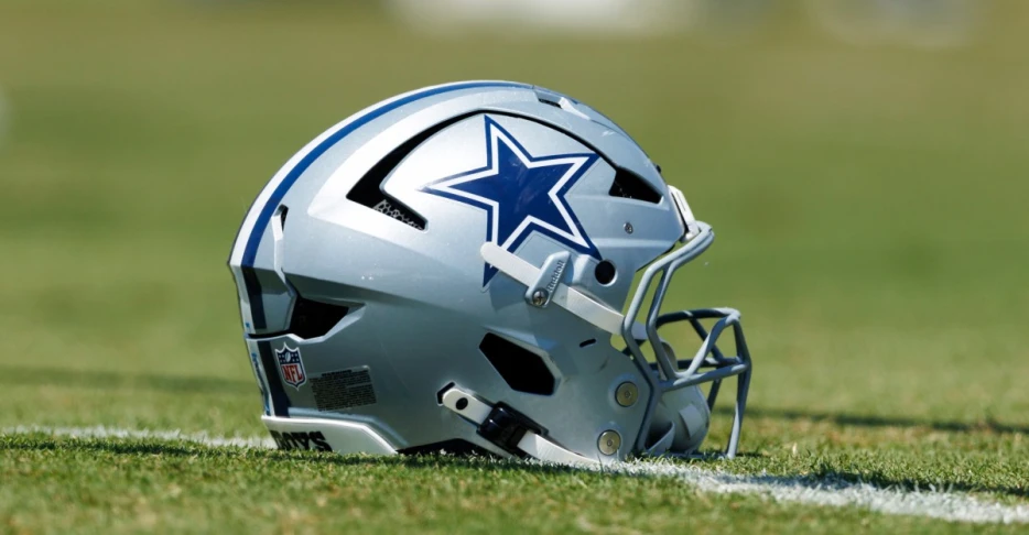 Predicting Dallas Cowboys roster locks prior to the 53-man cut down