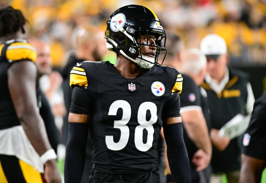 Steelers Release Former Patriots Defensive Back