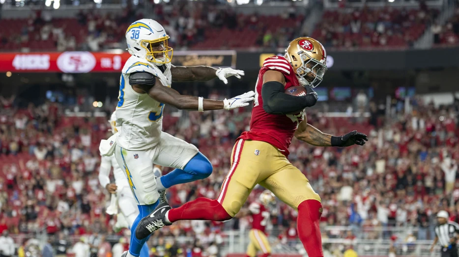 49ers’ veteran linebacker catches preseason pick-6 amid 53-man roster push