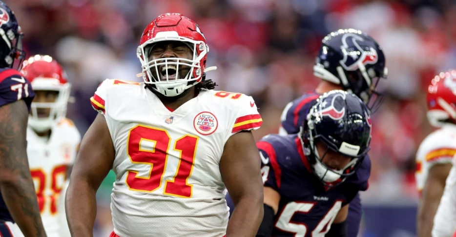 Report: Chiefs bringing back DT Derrick Nnadi via trade