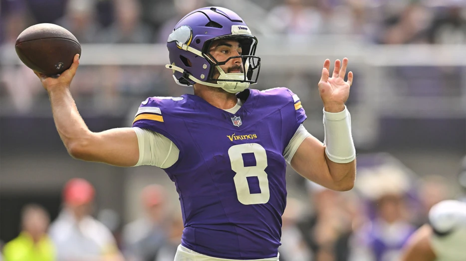 Sam Howell trade grades for Eagles, Vikings