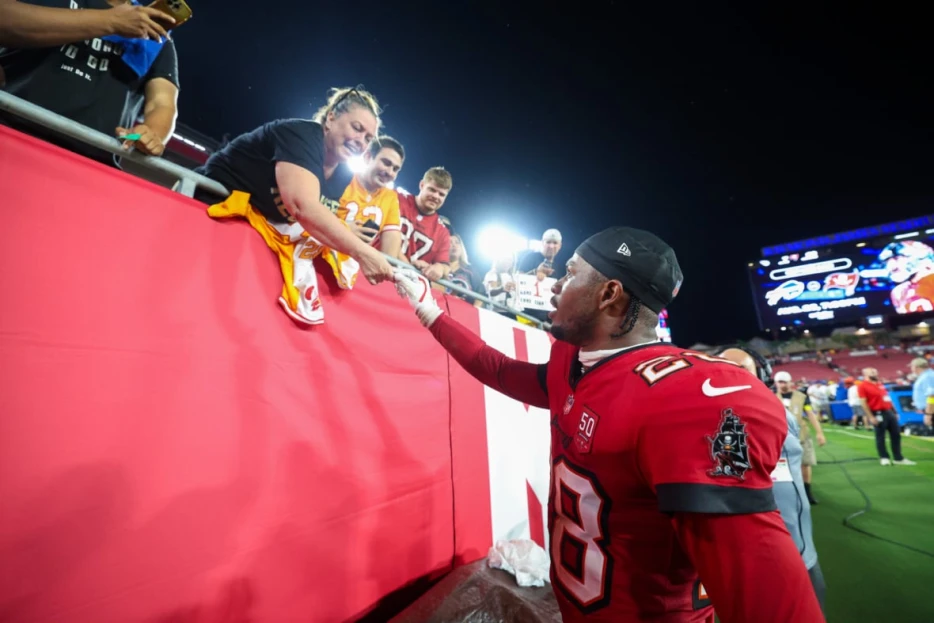 Shilo Sanders, Son of Deion Sanders, Cut by NFL Team After Ejection for In-Game Punch