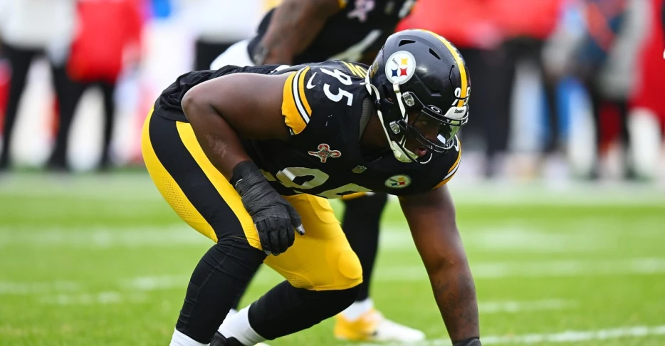 Steelers DT Keeanu Benton misses practice with injury