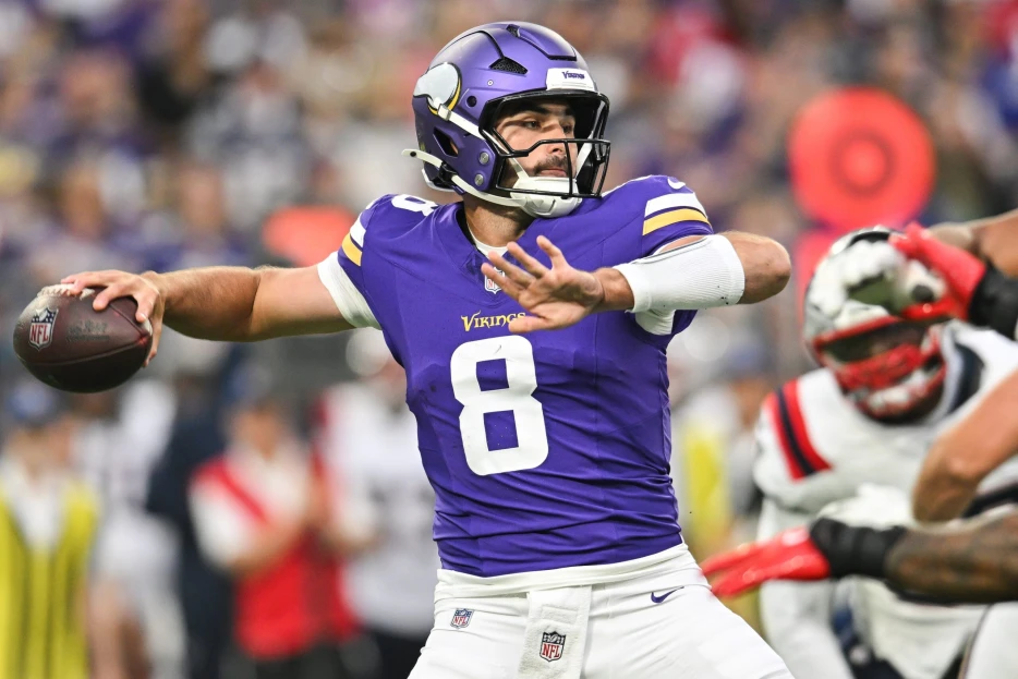 TRADE: Vikings Trading QB Sam Howell To Eagles