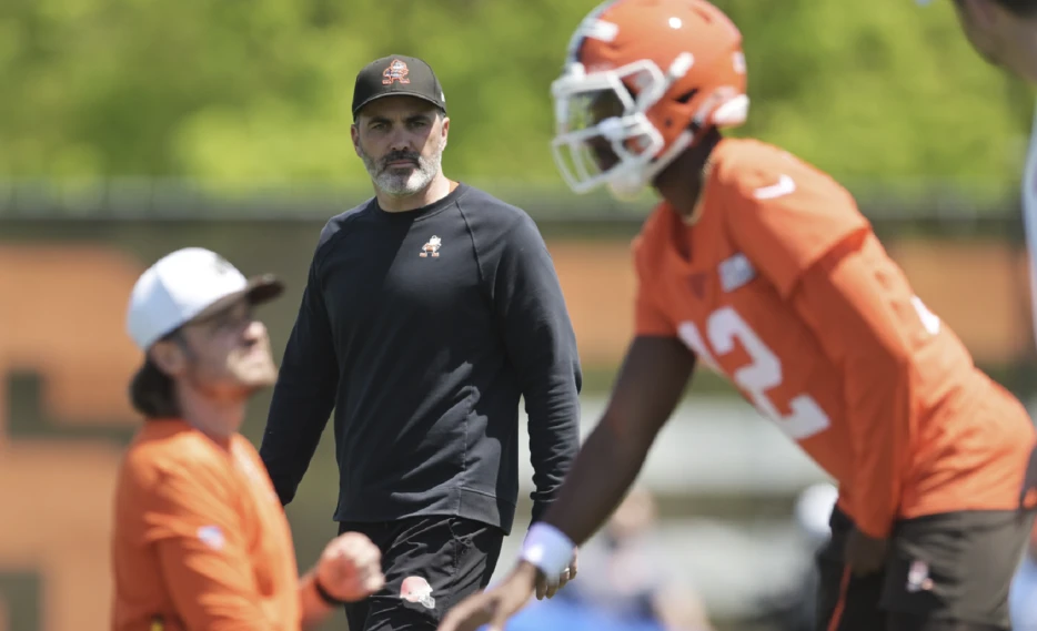 Browns Head Coach Reacts To Being Accused Of Sabotaging Shedeur Sanders’ Career