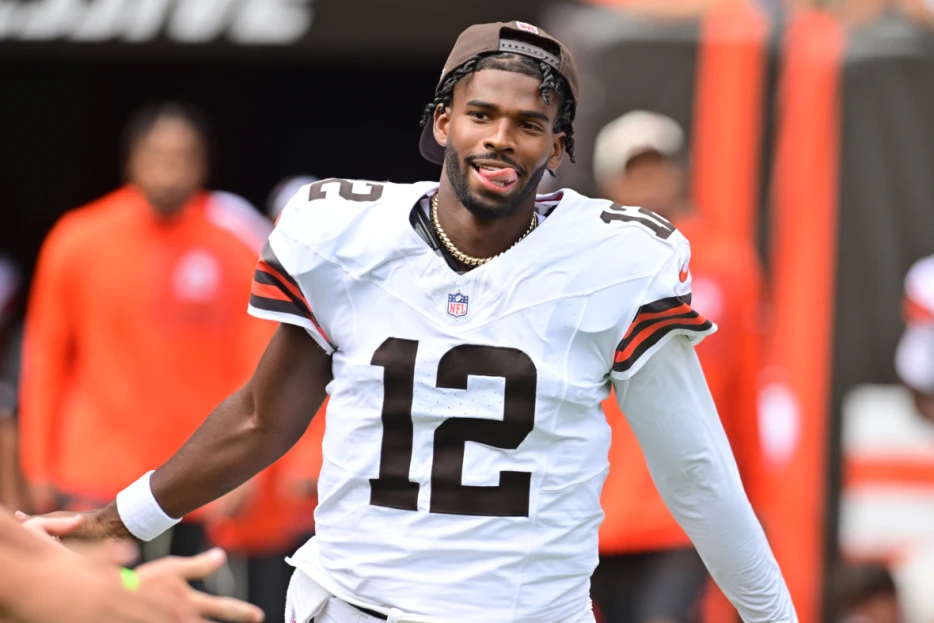 Is the NFL Blackballing Deion’s Son? Veteren Announcer Drops Bombshell on Shedeur Sanders’ Treatment