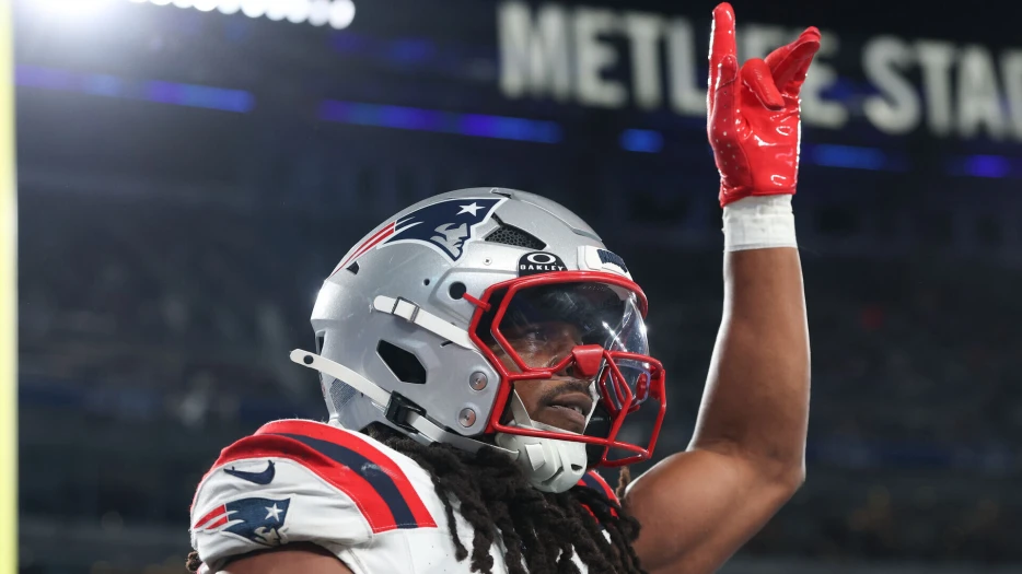 Patriots reportedly shopping both starting tackles from 2024