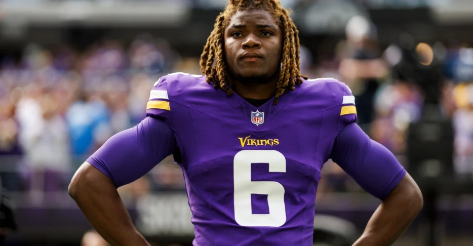 Potential Players the Panthers Possibly Poach