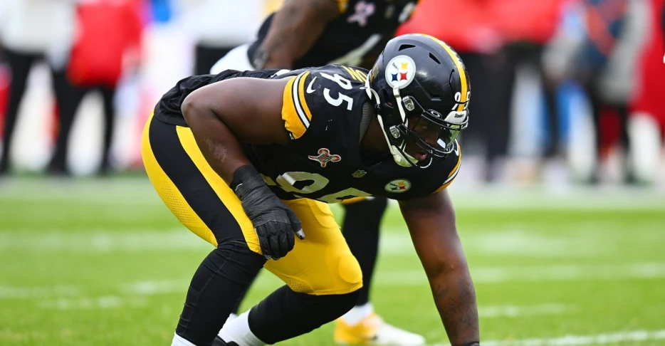 Steelers DT Keeanu Benton returns to practice