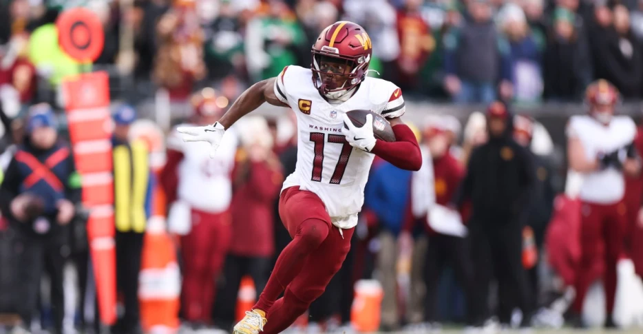 Steelers hopeful trade acquisition signs long-term deal
