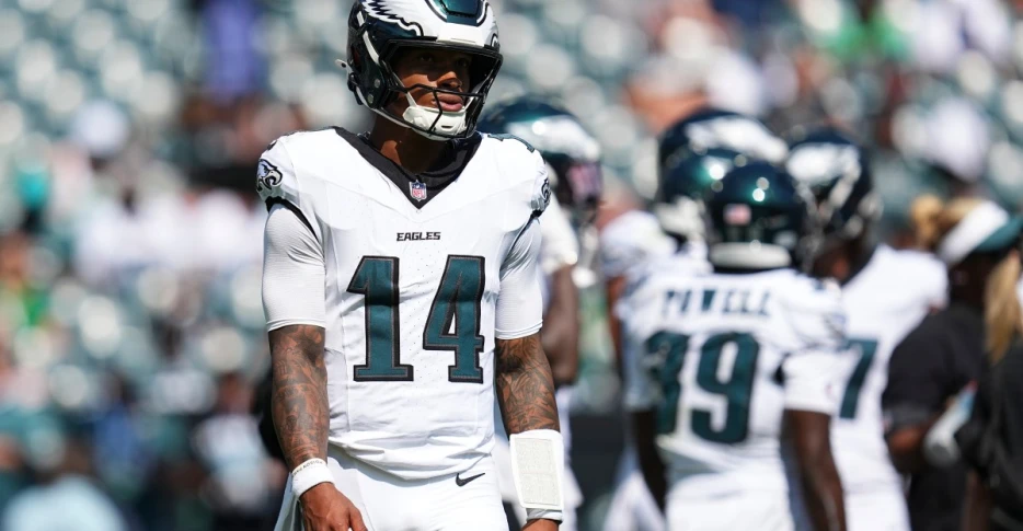 Who will be Raiders backup quarterback?