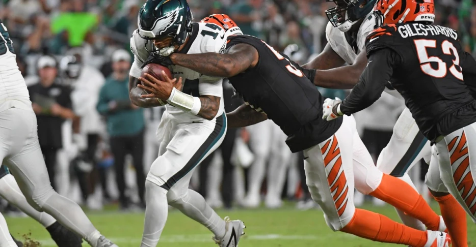 Bengals DE Isaiah Thomas makes strong case for his future in Cincinnati