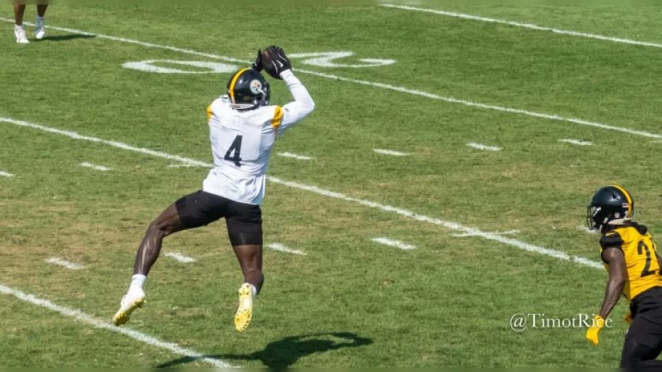 DB Coach Tells Analyst DK Metcalf Is ‘A One-Trick Pony’ But ‘You Have To Respect It’