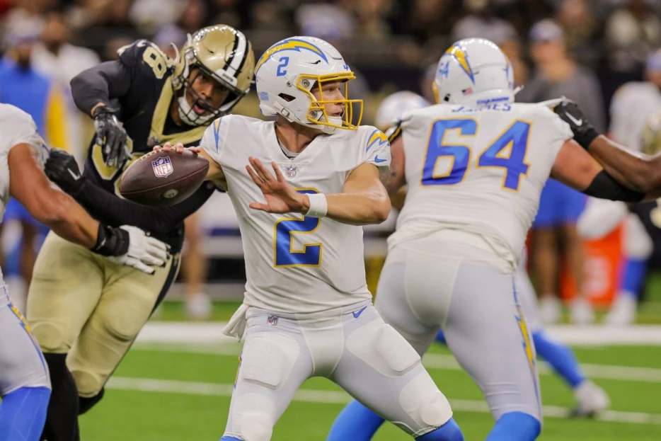 Falcons Releasing QB Easton Stick