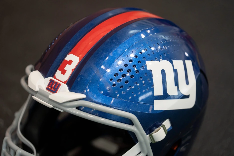 Giants Releasing DL Elijah Chatman