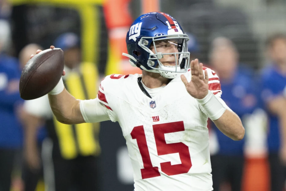 Giants To Waive QB Tommy DeVito
