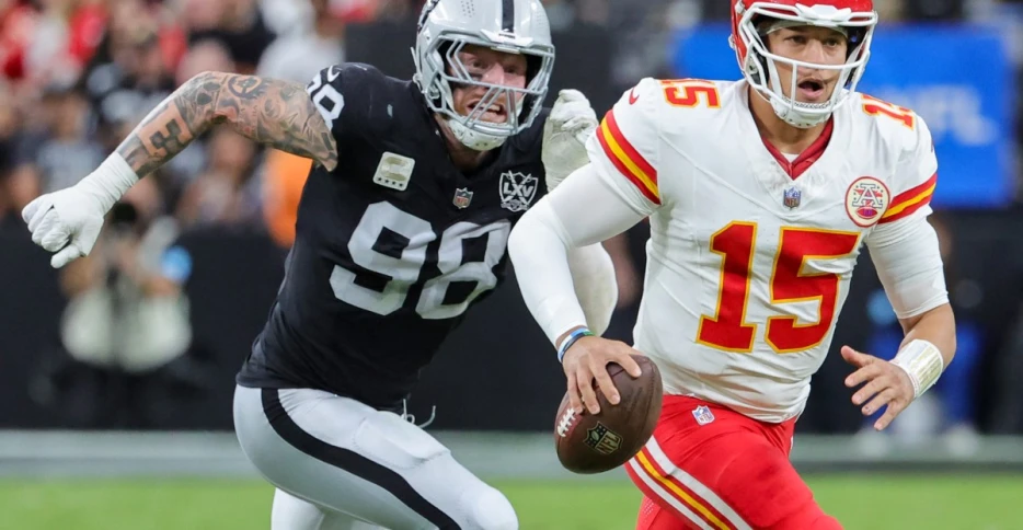 Raiders considered longshots to win AFC West