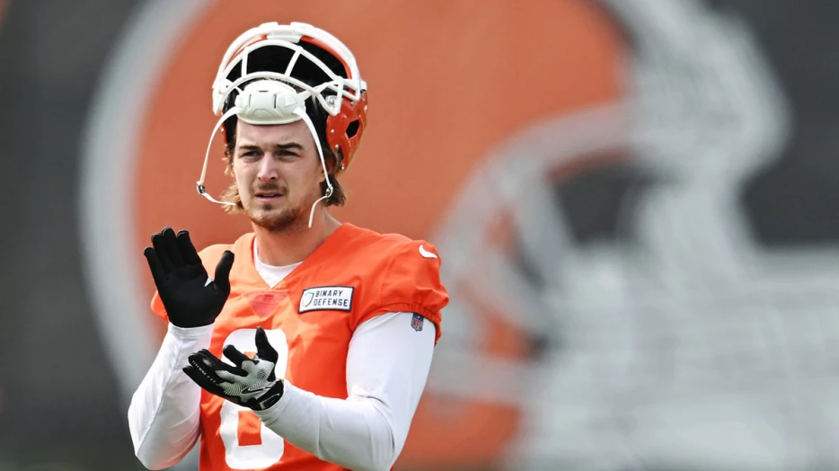 Raiders’ Kenny Pickett joins rare journeyman NFL club after Browns trade