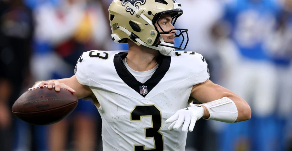 Saints waive QB before Kellen Moore’s final starting decision