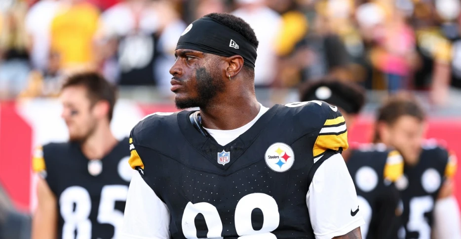 Steelers release DE DeMarvin Leal