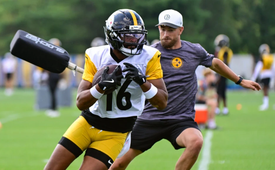 Steelers Release Veteran WR, Super Bowl Champ