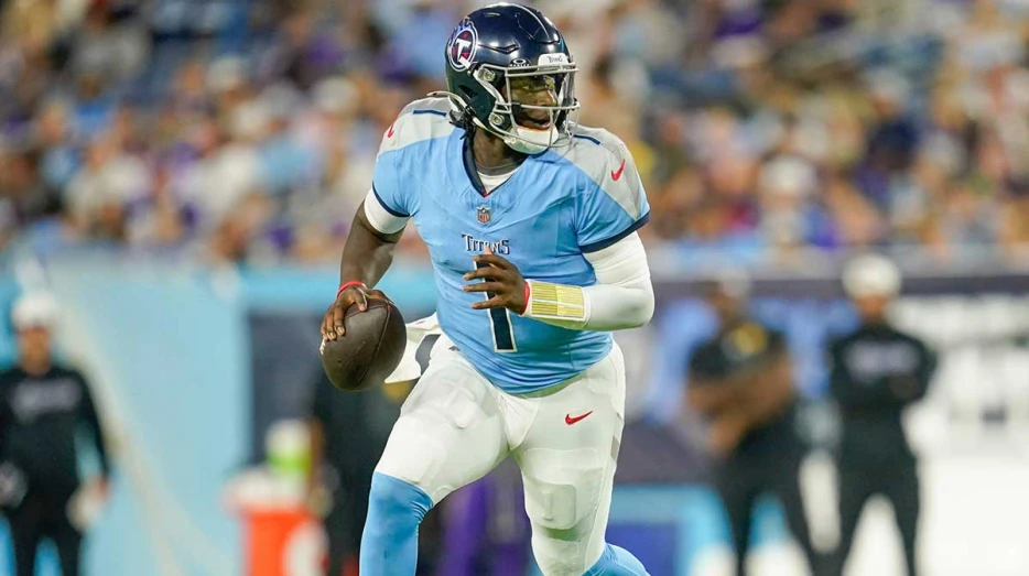 Titans’ Cam Ward speaks out on Shedeur Sanders’ rocky start to NFL career