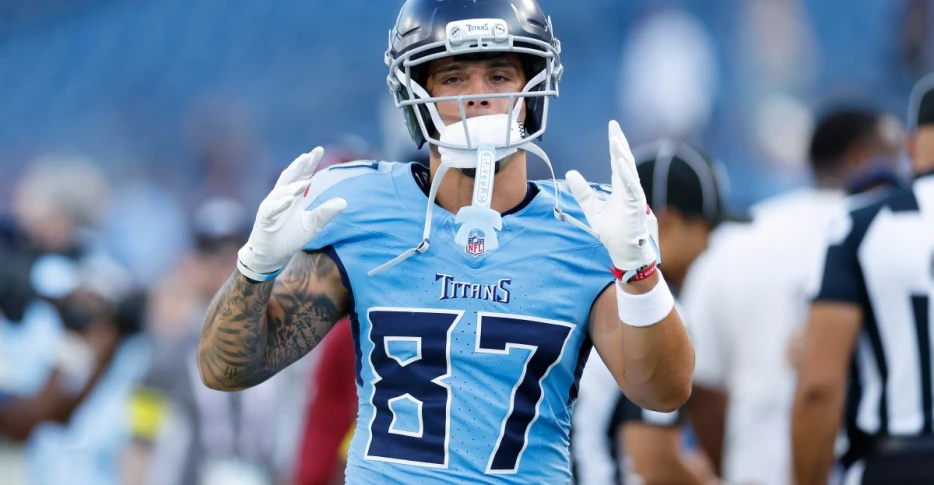 10 players the Titans should sign to their practice squad