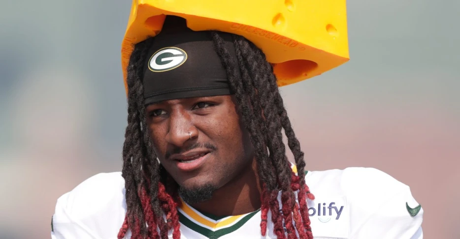 An updated 2025 Packers depth chart post-cutdowns