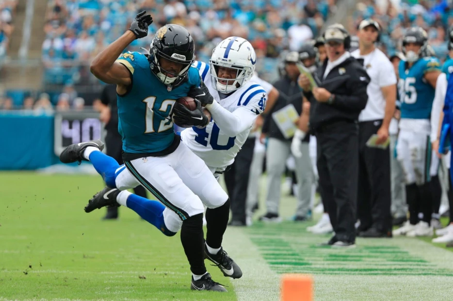 Bears Cut WR Devin Duvernay, Officially Sign 15 To Practice Squad