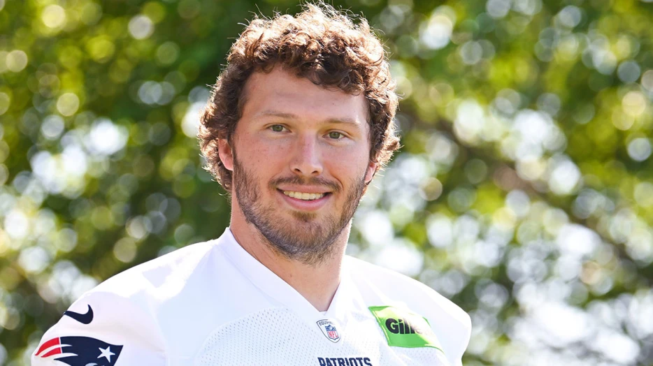 Browns add former Patriots first-rounder to practice squad