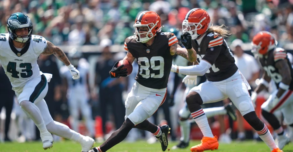 Browns start to build practice squad with 9 players