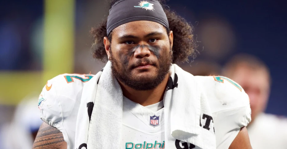 Dolphins announce 53-man roster following cut day