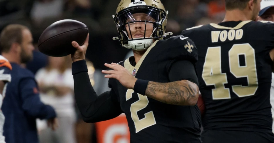 Fleur-de-Links, August 27: A starting QB has finally been named