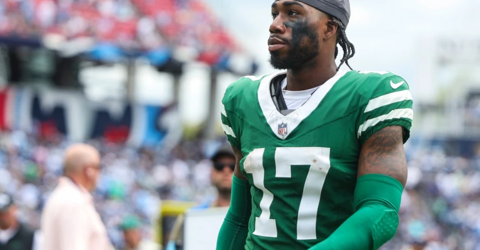 Former Jets WR floated as potential Steelers signing
