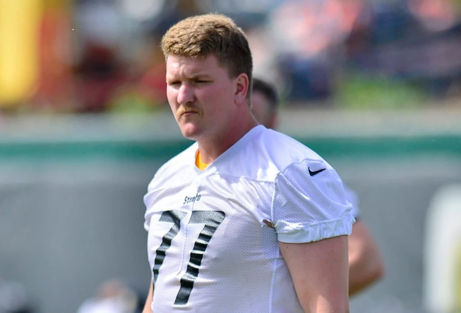 Former Steelers OL Gets Cut by Rams