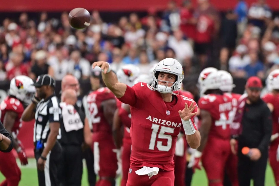 Packers Signing QB Clayton Tune To PS