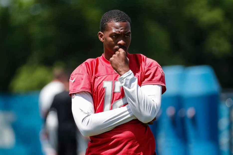 Panthers Signing QB Hendon Hooker &amp; RB DeeJay Dallas To PS