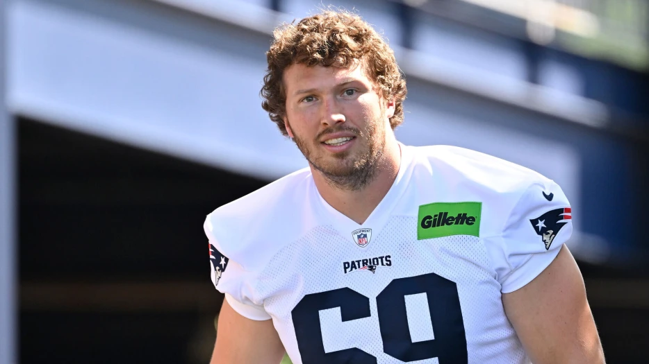 Sean McVay’s Reaction To Patriots Drafting Cole Strange Resurfaces After Release