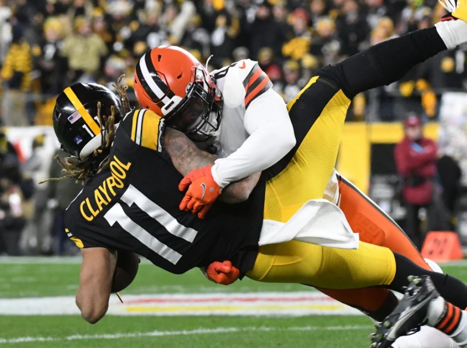 Colts To Meet With LBs Anthony Walker, Kyzir White