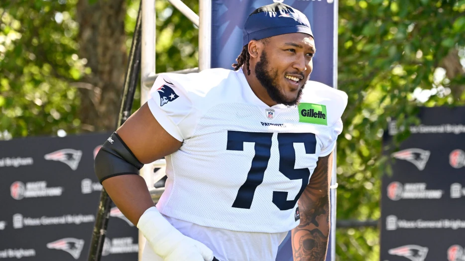 Former Patriots Starter Reportedly Lands On Cardinals Practice Squad