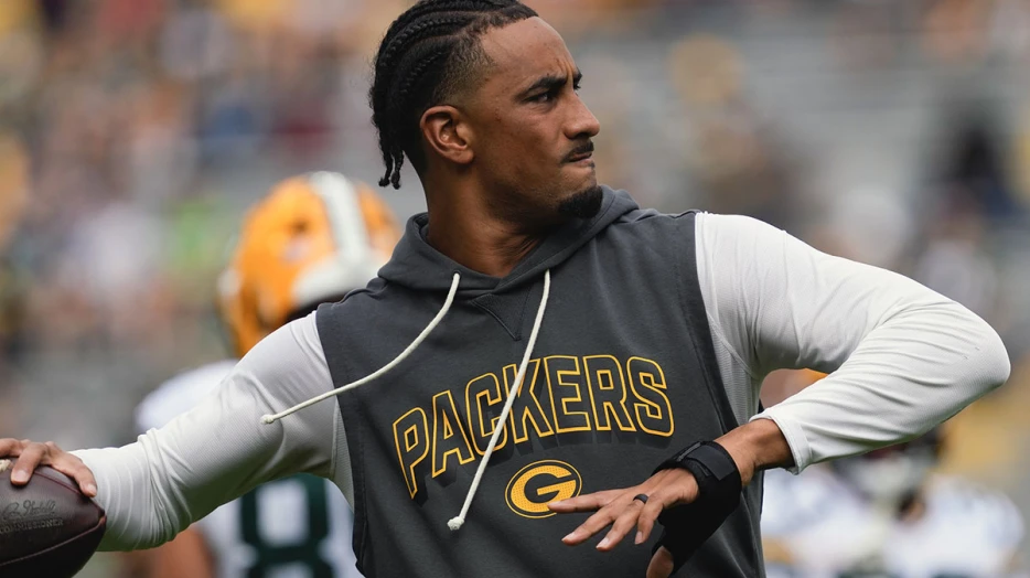 Packers’ Jordan Love brushes off injury concerns despite brace