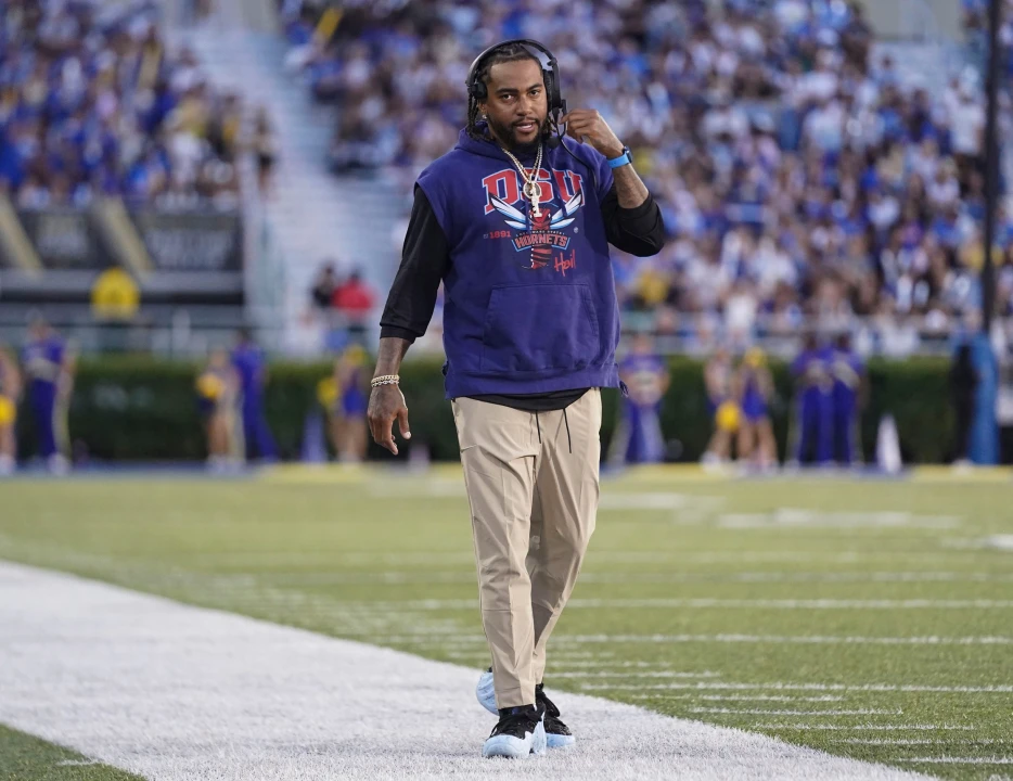 DeSean Jackson’s DSU Hornets Didn’t Look Half Bad Against FBS Delaware
