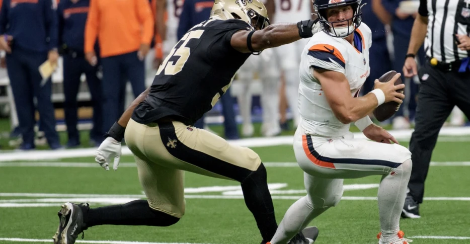 Fleur-de-Links, August 29: Getting to know the newest Saint Asim Richards