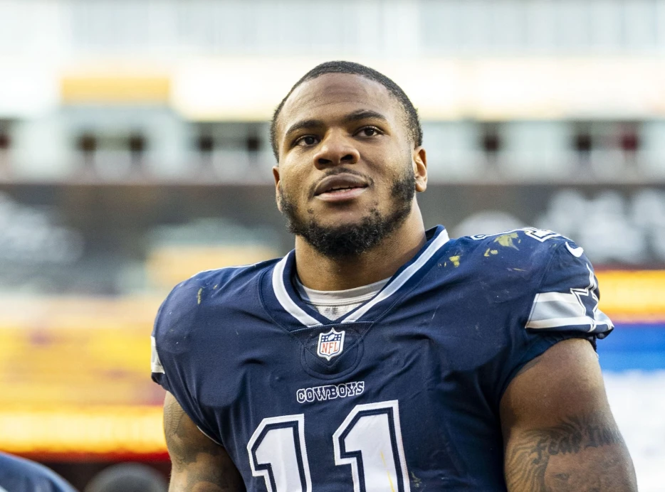 Micah Parsons Becomes NFL’s Highest-Paid Non-QB, Obliterates T.J. Watt’s Deal