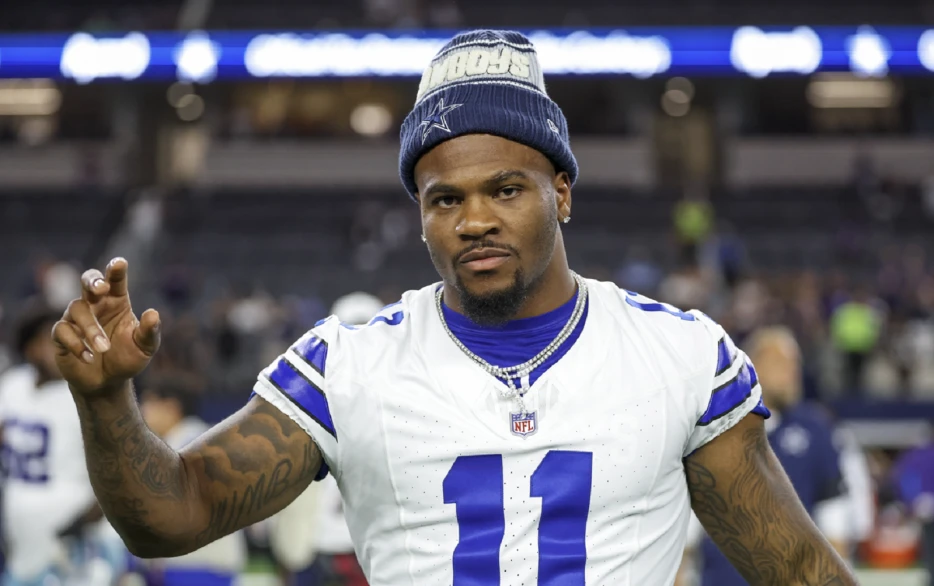 Micah Parsons Retires His Mom After Signing Massive $188 Million Contract
