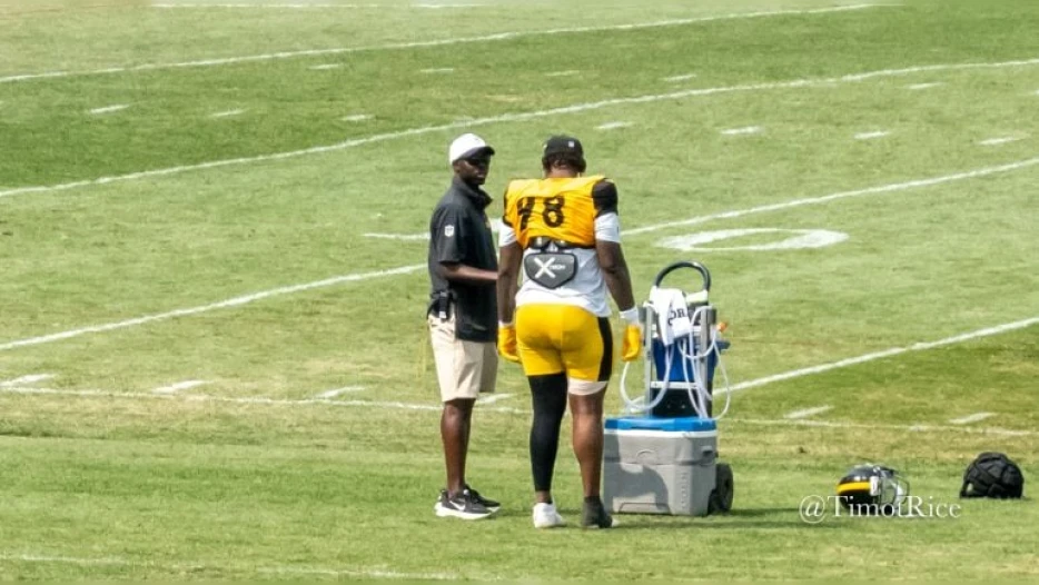 DeMarvin Leal A Very Rare Steelers Top Draft Pick Waived During Rookie Contract