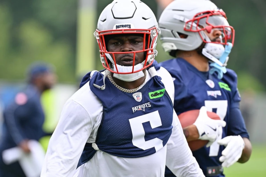 Raiders Daily: Adopting the TB12 Method, New Free Agent Has Ties to Patrick Graham