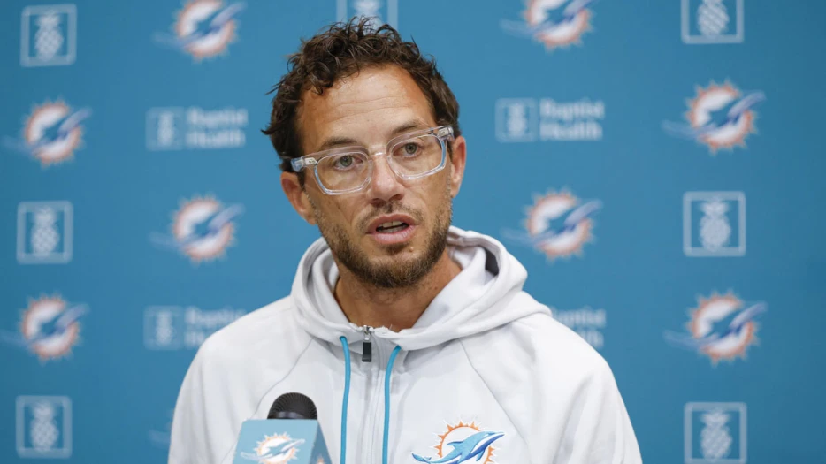 Dolphins’ Mike McDaniel announces status of coach after domestic battery arrest