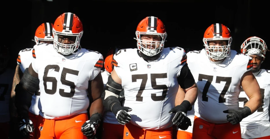 NFL free agency: Browns have a Top 25 free agent in 2026’s ‘way-too-early’ list