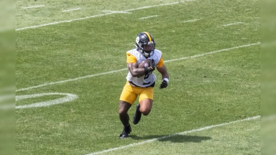 Warren’s Extension Breaks Long Drought For Steelers Running Backs